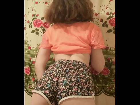 ❤️ Секси младо бебе кое ги соблекува шорцевите пред камера ️❌ Домашно порно на mk.dewporn.ru ❌️❤